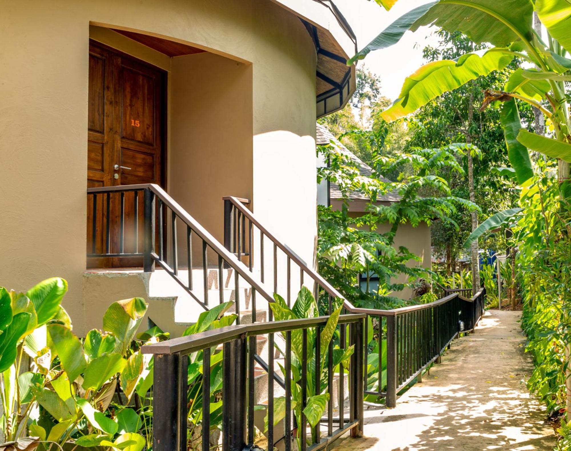 Rock And Tree House Resort Khao Sok National Park Екстериор снимка